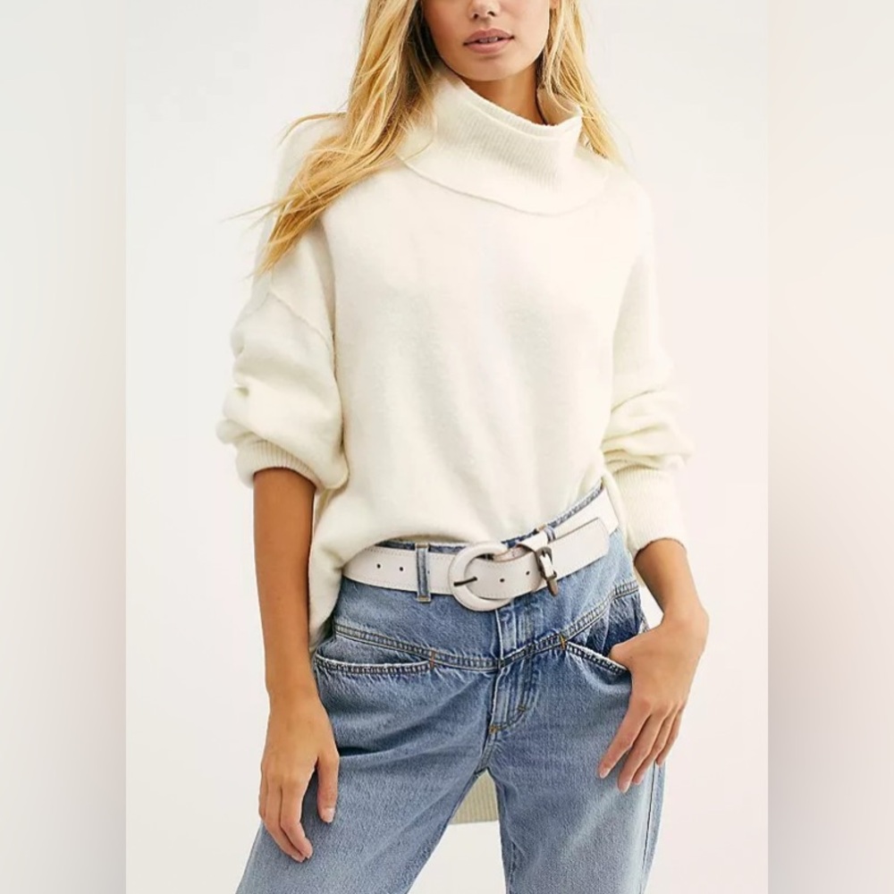 Free People Afterglow Mock Neck Cream Oversized Cozy Winter Sweater Size Smalll - Picture 1 of 17